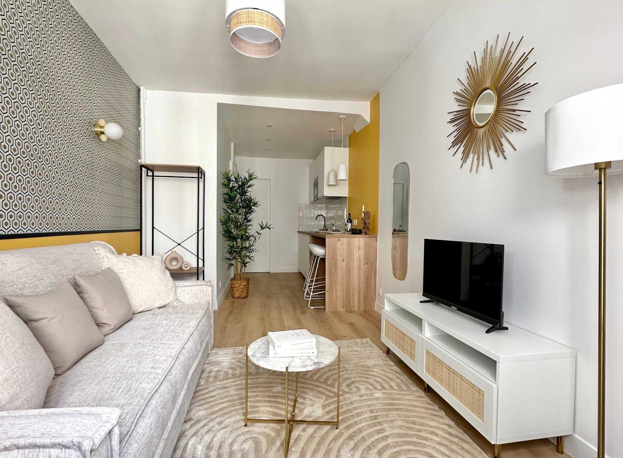 Captivating In Opera Paris